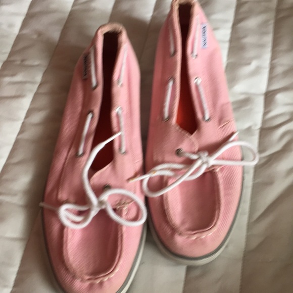 NAUTICA Pink Boat Shoes Sz 8 - Picture 1 of 5